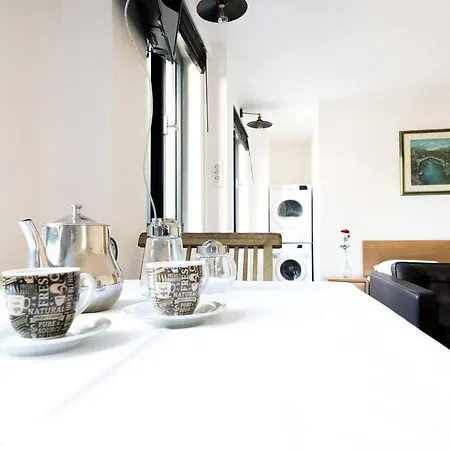 Dantes Sin-3 Bdrm Seaside Rooftop House -
