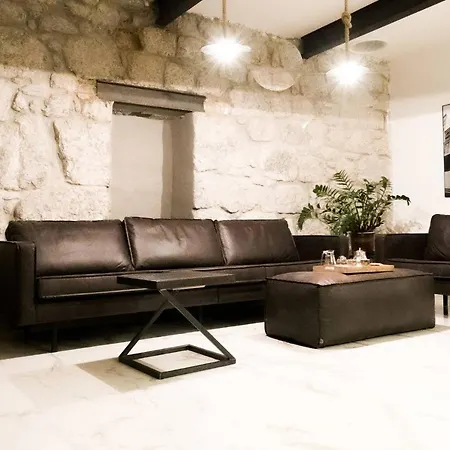 Dantes Sin-3 Bdrm Seaside Rooftop House - * Abbázia