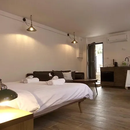 Dantes Sin-3 Bdrm Seaside Rooftop House - Nyaraló